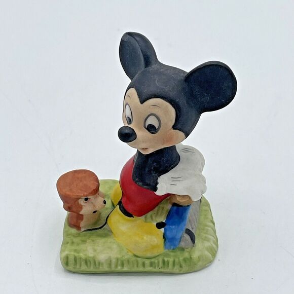 Vintage Walt Disney Mickey Mouse W/Hedgehog Figurine Mowing Lawn Taiwan 2.5” - Picture 2 of 11